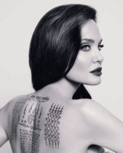 Анджелина Джоли тату - Angelina Jolie tattoo - фото 3