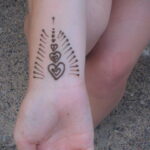 Пример рисунка тату хной на руке 28.11.2020 №132 -henna tattoo- tatufoto.com