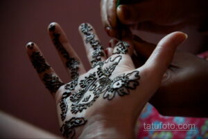 Пример рисунка тату хной на руке 28.11.2020 №273 -henna tattoo- tatufoto.com