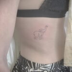 Рисунок женской тату со слоном 30.11.2020 №089 -Female elephant tattoo- tatufoto.com
