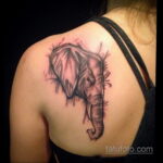 Рисунок тату слон- вариант 30.11.2020 №092 -elephant tattoo- tatufoto.com
