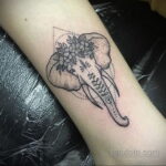 Рисунок тату слон- вариант 30.11.2020 №323 -elephant tattoo- tatufoto.com