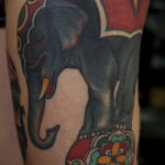 Рисунок тату слон- вариант 30.11.2020 №381 -elephant tattoo- tatufoto.com