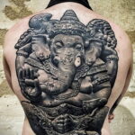 Рисунок тату слон на спине 30.11.2020 №017 -elephant tattoo on back- tatufoto.com