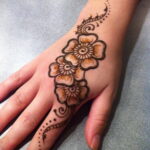 Рисунок тату хной для начинающих 28.11.2020 №015 -Henna tattoo drawing- tatufoto.com
