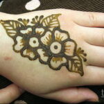 Рисунок тату хной для начинающих 28.11.2020 №023 -Henna tattoo drawing- tatufoto.com