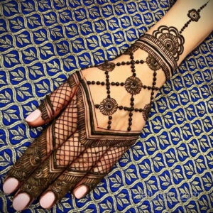 Рисунок тату хной для начинающих 28.11.2020 №053 -Henna tattoo drawing- tatufoto.com