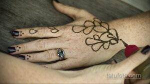 Рисунок тату хной для начинающих 28.11.2020 №132 -Henna tattoo drawing- tatufoto.com