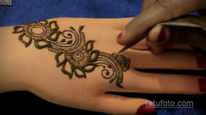 Рисунок тату хной для начинающих 28.11.2020 №233 -Henna tattoo drawing- tatufoto.com