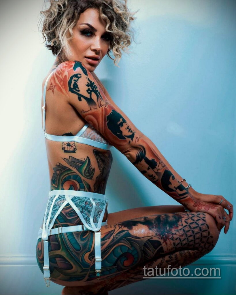 Фото женской интимной тату 16.11.2020 №006 -female intimate tattoo- tatufoto.com