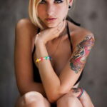 Фото женской тату 18.11.2020 №064 -beautiful girl tattoo- tatufoto.com