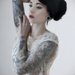 Фото женской тату 18.11.2020 №093 -beautiful girl tattoo- tatufoto.com