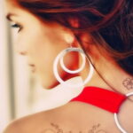 Фото женской тату 18.11.2020 №136 -beautiful girl tattoo- tatufoto.com