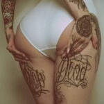 Фото женской тату 18.11.2020 №342 -beautiful girl tattoo- tatufoto.com