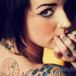 Фото женской тату 18.11.2020 №365 -beautiful girl tattoo- tatufoto.com