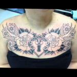 Фото женской тату возле груди 16.11.2020 №019 -female chest tattoo- tatufoto.com