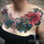 Фото женской тату возле груди 16.11.2020 №034 -female chest tattoo- tatufoto.com