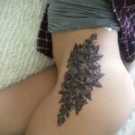 Фото женской тату на бедре 16.11.2020 №106 -beautiful female thigh tattoos- tatufoto.com