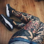 Фото женской тату на бедре 16.11.2020 №142 -beautiful female thigh tattoos- tatufoto.com