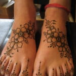 Фото интересного рисунка хной на теле 13.11.2020 №178 -henna tattoo- tatufoto.com