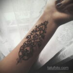 Фото интересного рисунка хной на теле 13.11.2020 №347 -henna tattoo- tatufoto.com