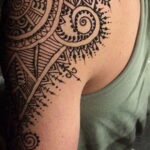 Фото интересного рисунка хной на теле 13.11.2020 №370 -henna tattoo- tatufoto.com