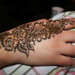 Фото интересного рисунка хной на теле 13.11.2020 №389 -henna tattoo- tatufoto.com