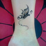 Фото интересного рисунка хной на теле 13.11.2020 №402 -henna tattoo- tatufoto.com