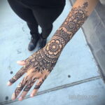Фото интересного рисунка хной на теле 13.11.2020 №427 -henna tattoo- tatufoto.com