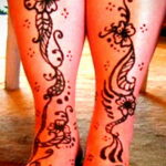 Фото интересного рисунка хной на теле 13.11.2020 №435 -henna tattoo- tatufoto.com