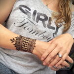 Фото интересного рисунка хной на теле 13.11.2020 №440 -henna tattoo- tatufoto.com
