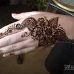 Фото интересного рисунка хной на теле 13.11.2020 №489 -henna tattoo- tatufoto.com