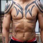 Фото крутого мужского рисунка тату 15.11.2020 №068 -cool man tattoo- tatufoto.com