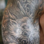 Фото крутого мужского рисунка тату 15.11.2020 №146 -cool man tattoo- tatufoto.com