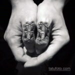 Фото крутого мужского рисунка тату 15.11.2020 №153 -cool man tattoo- tatufoto.com