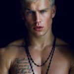 Фото мужской тату 18.11.2020 №034 -beautiful tattoo guy- tatufoto.com