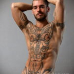 Фото мужской тату 18.11.2020 №050 -beautiful tattoo guy- tatufoto.com