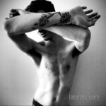Фото мужской тату 18.11.2020 №095 -beautiful tattoo guy- tatufoto.com