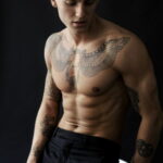 Фото мужской тату 18.11.2020 №206 -beautiful tattoo guy- tatufoto.com