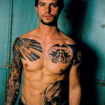 Фото мужской тату 18.11.2020 №224 -beautiful tattoo guy- tatufoto.com