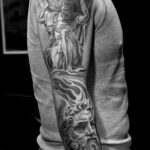 Фото мужской тату 18.11.2020 №260 -beautiful tattoo guy- tatufoto.com