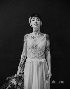 Фото невесты с татуировками 10.11.2020 №042 -bride with tattoo- tatufoto.com