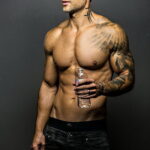 Фото пример рисунка мужской тату 17.11.2020 №343 -male tattoo- tatufoto.com