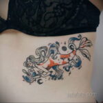 Фото татуировки на ребрах 11.11.2020 №065 -ribs tattoo- tatufoto.com