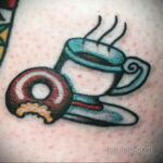 Фото татуировки с пончиком 22.11.2020 №017 -donut tattoo- tatufoto.com