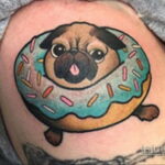 Фото татуировки с пончиком 22.11.2020 №060 -donut tattoo- tatufoto.com