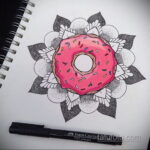 Фото татуировки с пончиком 22.11.2020 №126 -donut tattoo- tatufoto.com