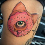 Фото татуировки с пончиком 22.11.2020 №233 -donut tattoo- tatufoto.com