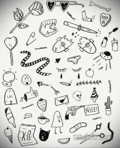 Набор эскизов тату в стиле doodle: цветы, змеи, сердца, черепа, оружие и другие забавные элементы. Идеально для ярких и оригинальных татуировок.