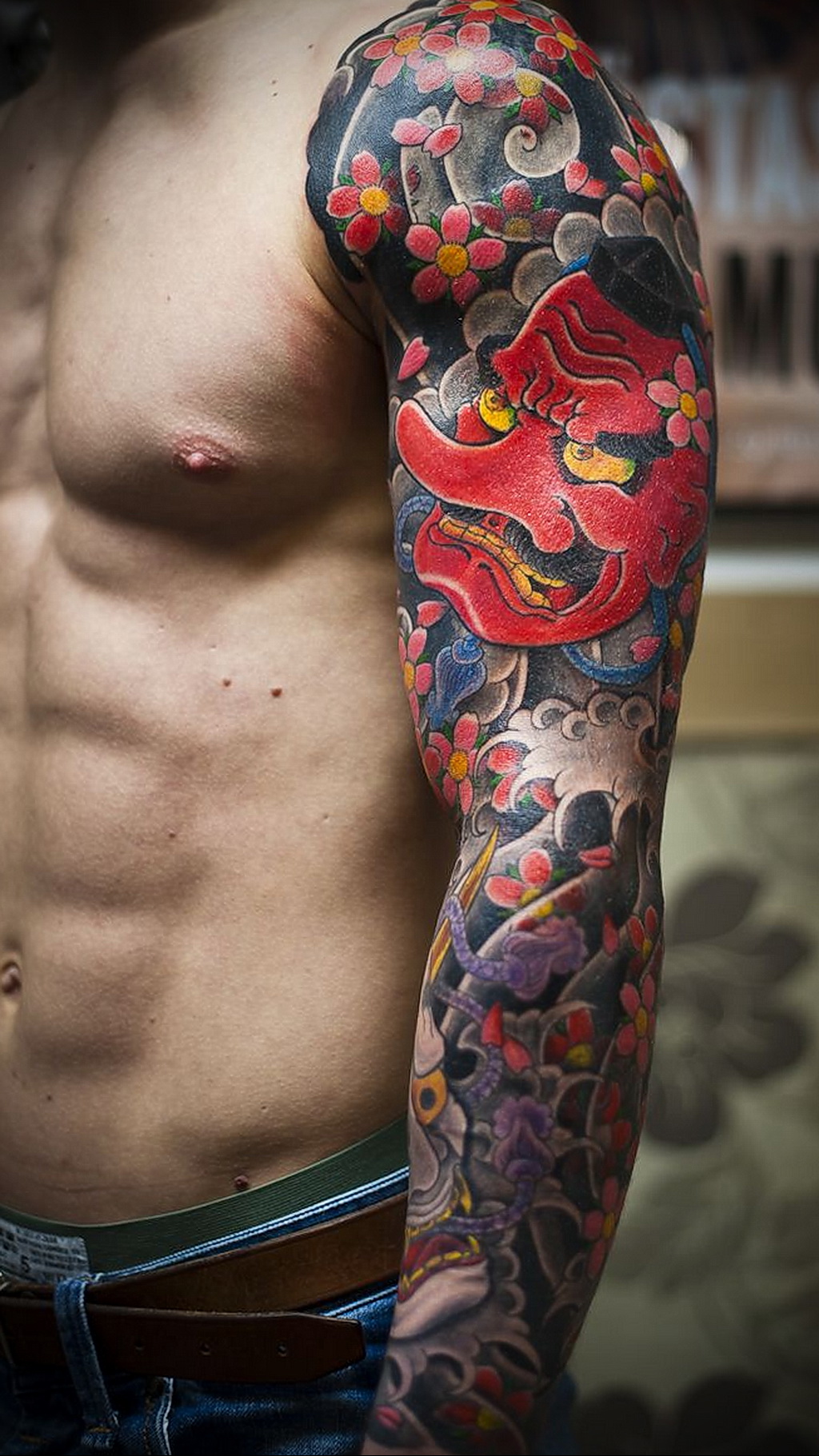 Цветная тату для мужчин. Ирэдзуми Тенгу. Японские тату. Рукав Япония. Японские Татуировки для мужчин.